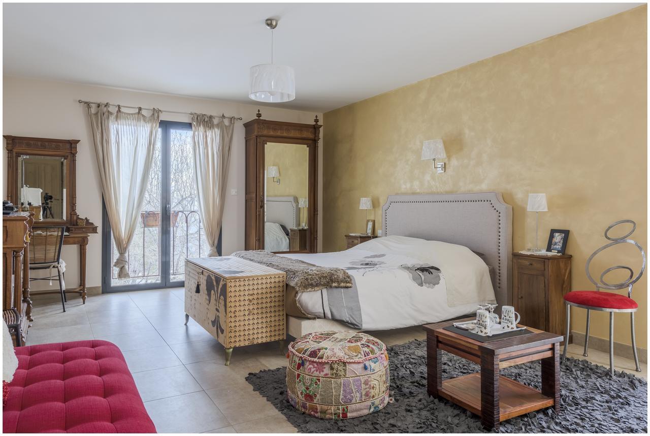 Chateau Serigues Gap Bagian luar foto
