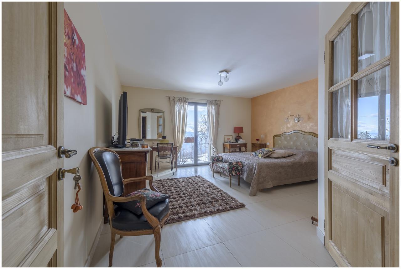 Chateau Serigues Gap Bagian luar foto